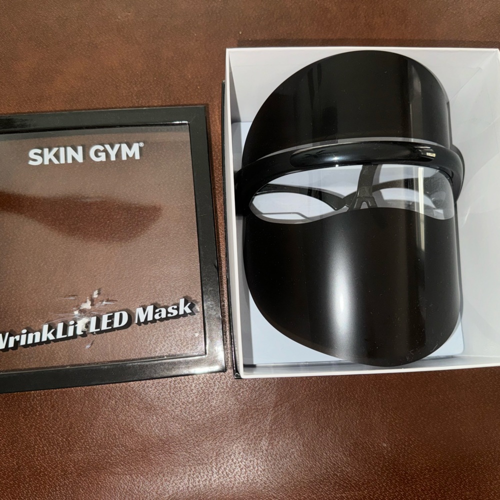 Skin gym LED face mask